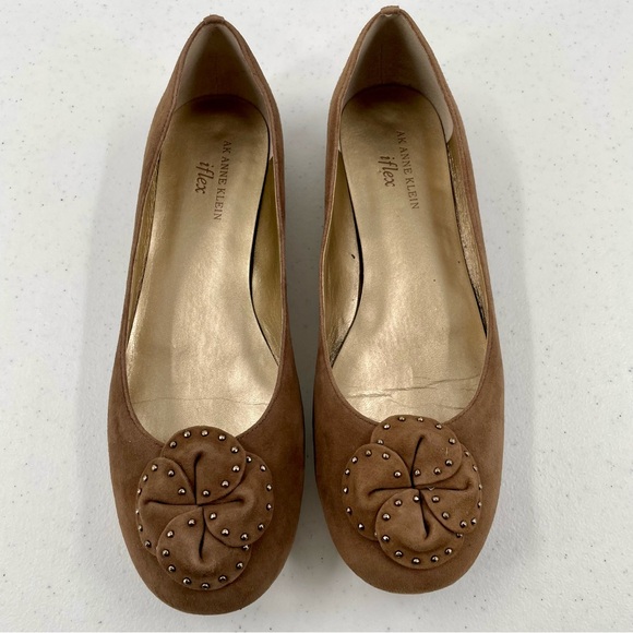 Anne Klein Shoes - NWB Ann Klein Flex Genuine Leather Suede Bow Rivet Embellished Low Heel Flats